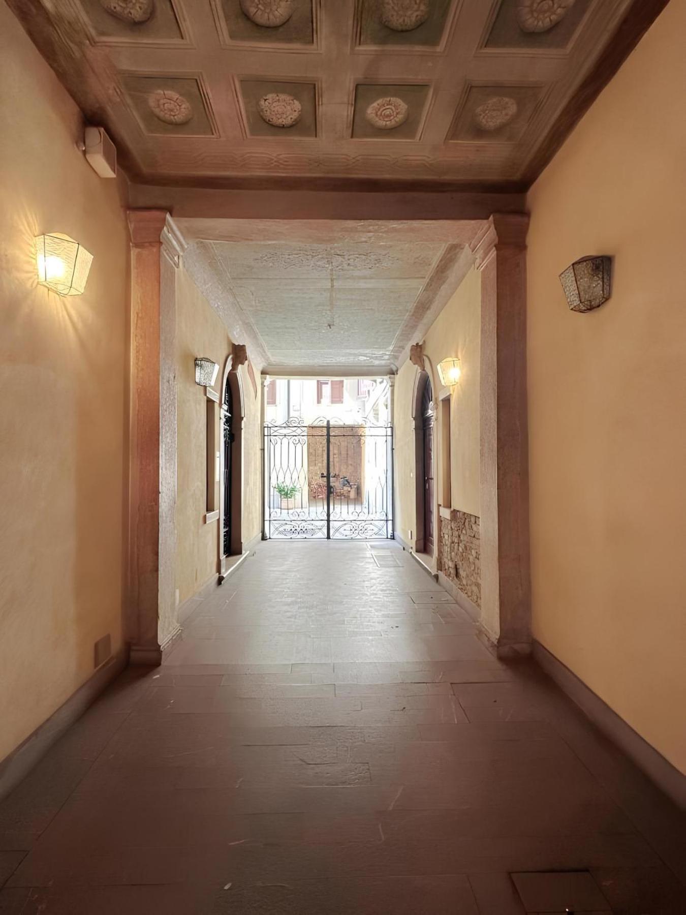 Elle Palace - Simply Elegant Verona Ngoại thất bức ảnh
