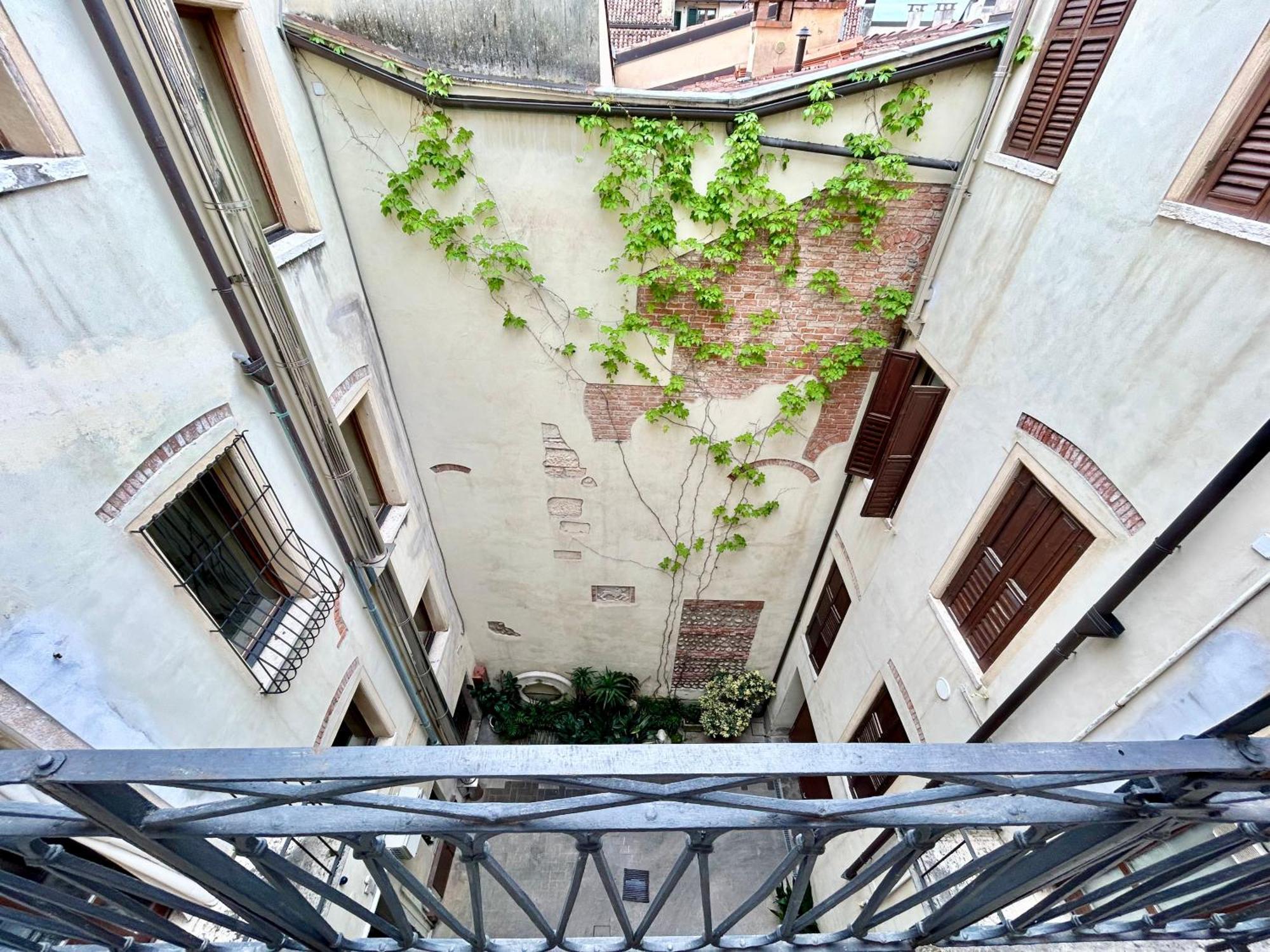 Elle Palace - Simply Elegant Verona Ngoại thất bức ảnh